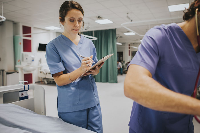 Precisa-se Enfermeiro(a) - Lamego